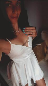 Public Photo of morettasexy94