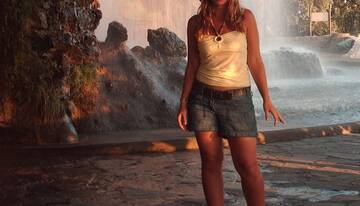 Public Photo of hornyelena